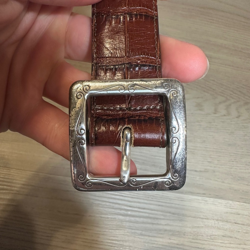 Brighton Brown Croc Embossed Leather Silver Buckle Belt Size 32 Women 45107 - Picture 2 of 5